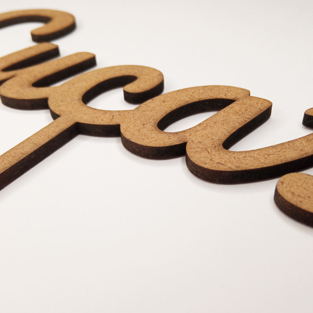 Topper para tarta de cumpleaños con una estrella personalizado hecho de madera de cerca