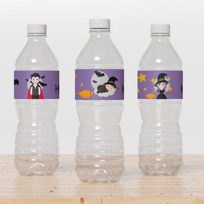 Botellas pequeñas de agua con decoración de Halloween