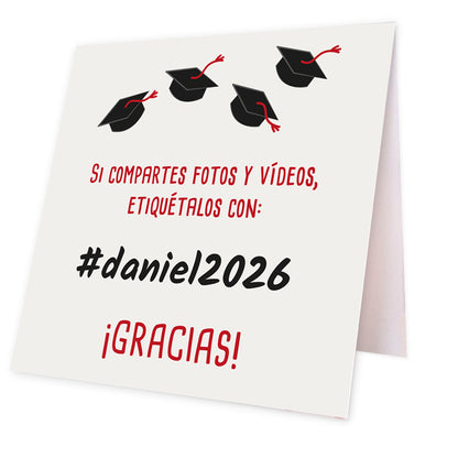 2 carteles hashtag GRADUACIÓN