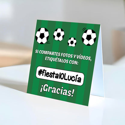 2 carteles hashtag cumpleaños FÚTBOL